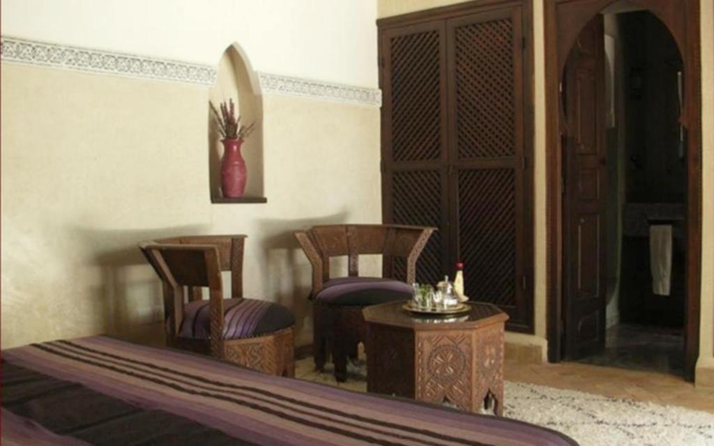 Riad El Noujoum Marakéš Pokoj fotografie